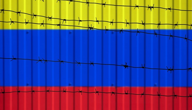 Kolumbia wysyła wojska na granicę z Wenezuelą. Hiszpania oferuje mediację