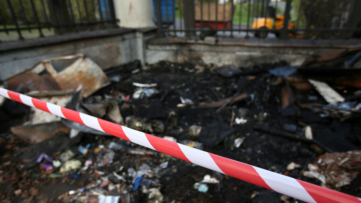 Przewodniczący Dumy Państwowej, niższej izby rosyjskiego parlamentu, Siergiej Naryszkin we wtorek wyraził nadzieję, że władze Polski jak najszybciej przeprowadzą dochodzenie w sprawie poniedziałkowego ataku na ambasadę Rosji w Warszawie i ukarzą winnych.