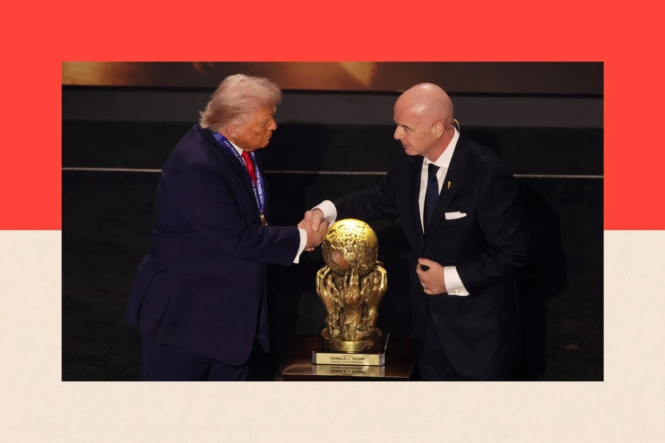 Uoči Svetskog prvenstva, Međunarodna fudbalska federacija uručila je Donaldu Trampu Nagradu za mir | Foto: PA Wire