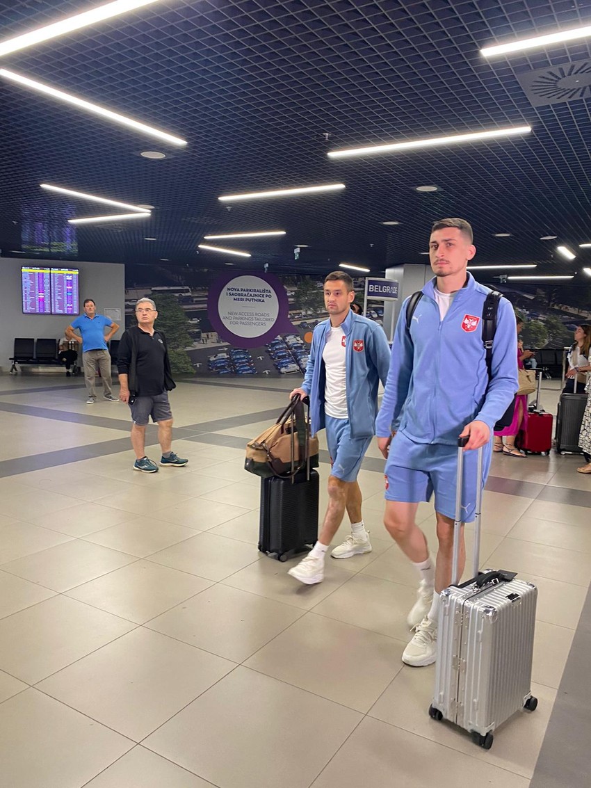 Đorđe Petrović i Srđan Mijailović na aerodromu nakon fijaska u Minhenu 
