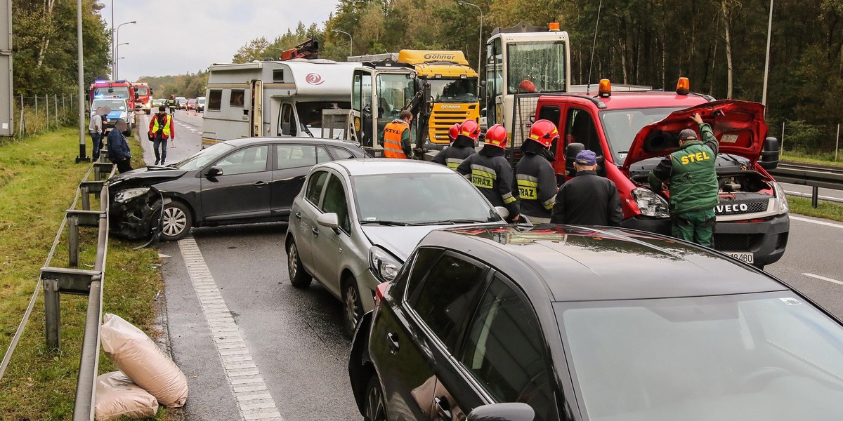 Karambol na obwodnicy Trójmiasta. Zderzyło się 7 pojazdów