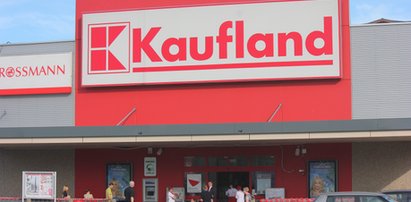 Kaufland – pracownicy dostaną podwyżki! Ile zarabia kasjer sprzedawca?