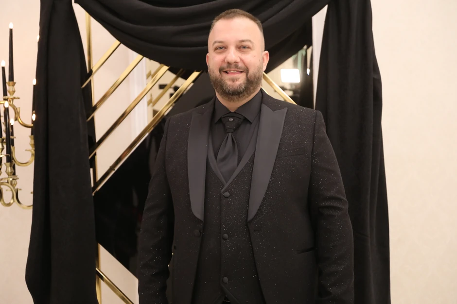 Punoletstvo sina Borka Radivojevića