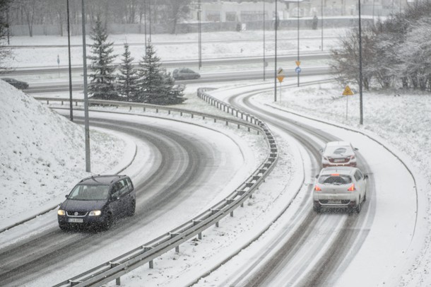 LUBLIN ŚNIEG NA DROGACH