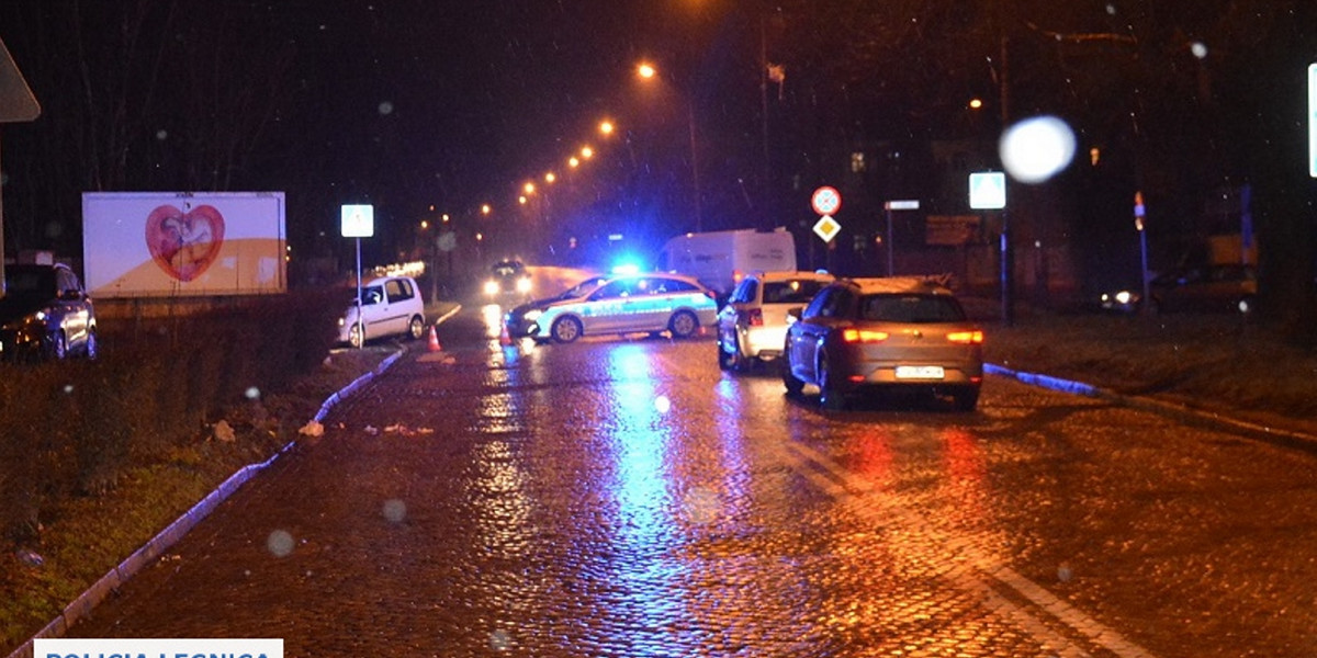 Potrącił dziecko na pasach i uciekł. Potem próbował spalić auto