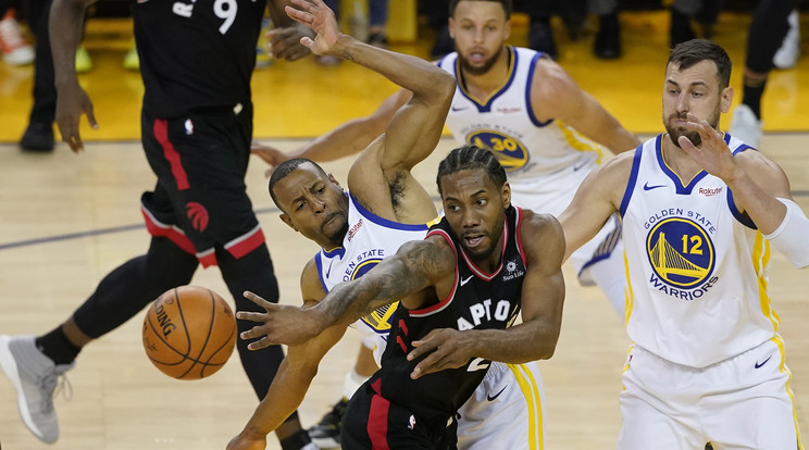 Idegenben nyert  a Toronto Raptors /Fotó: MTI/EPA - John G. Mabanglo