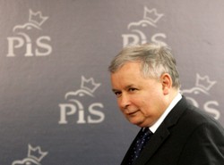 "Współpracownicy SB ważni w tym rządzie"