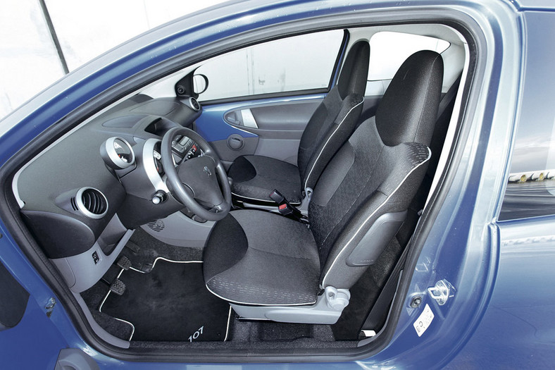 Volkswagen UP! kontra Peugeot 107 i Ford KA: mały Volkswagen w natarciu