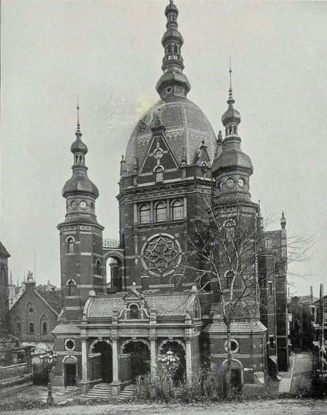 Wielka Synagoga w Gdańsku zniszczona przez nazistów w maju 1939 r.