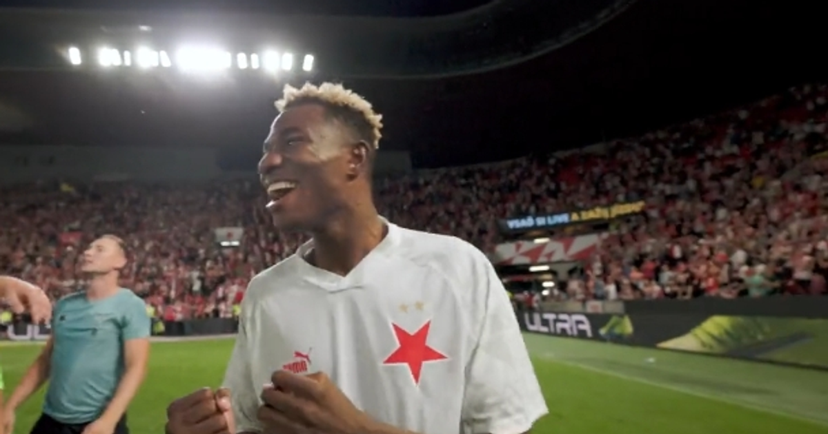 Musa Essur střílel na cíl, když Slavia Praha zničila čelisti Teplic v České republice