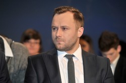 Lichota o dramacie z dzieciństwa: Znalazłem mojego ojca martwego