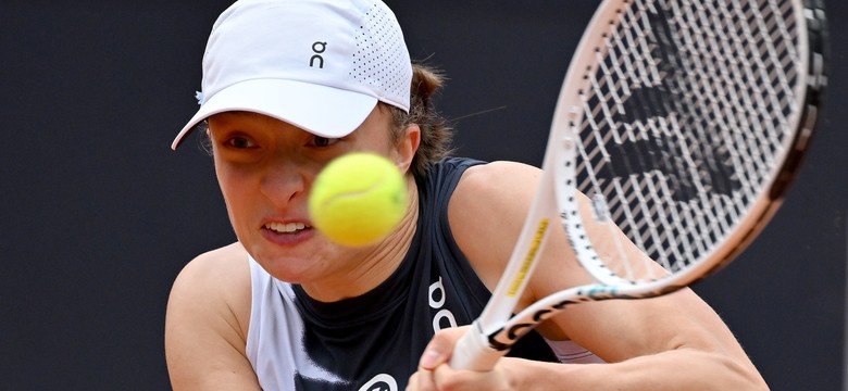 Iga Świątek odprawiła Donnę Vekic. W ćwierćfinale zmierzy się ze swoją "zmorą" [WIDEO]
