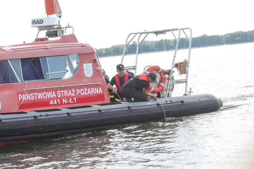 Zaginięcie Piotra Woźniaka-Staraka. Na czym koncentrują się płetwonurkowie? "Czas odgrywa tu największą rolę"