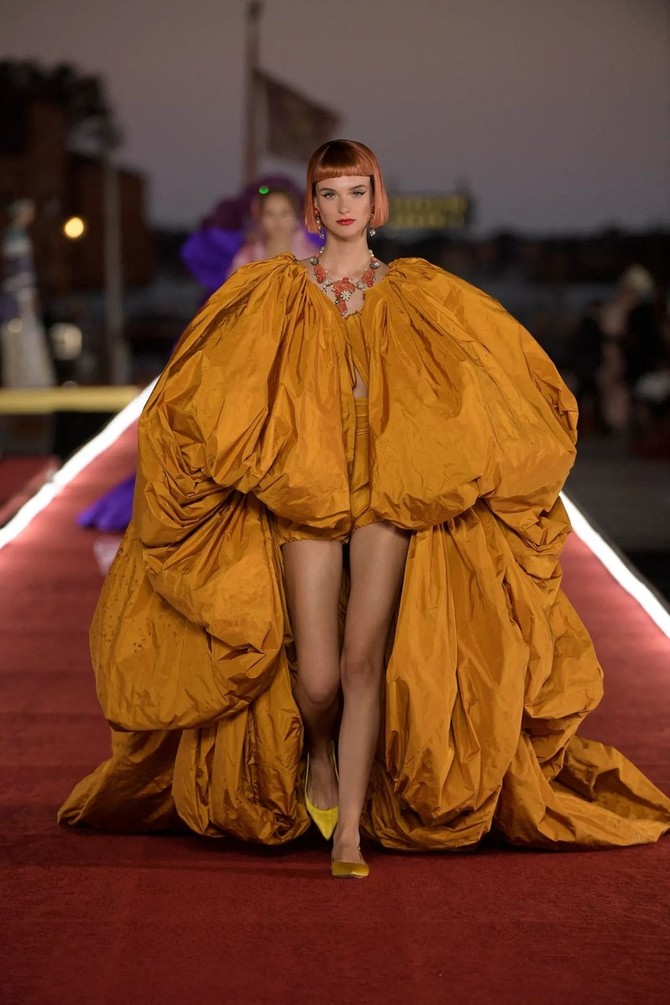 Revija Alta moda brenda "D&G" u Veneciji