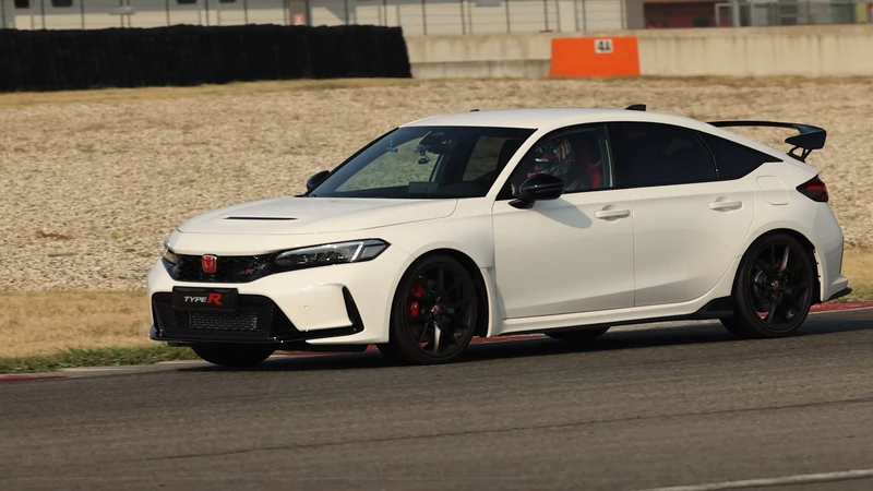 Pierwsza jazda nową Hondą Civic Type R