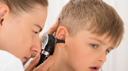 Ciała obce w uchu - jak je usunąć? Objawy ciała obcego w uchu