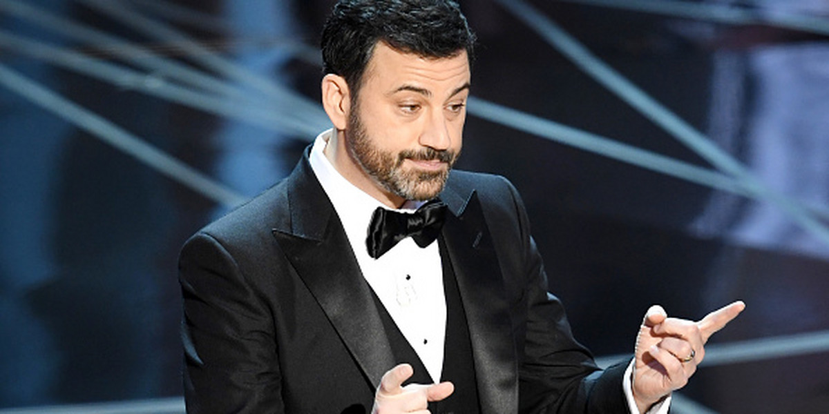 Jimmy Kimmel tweeted at Trump live at the Oscars: '#Merylsayshi'