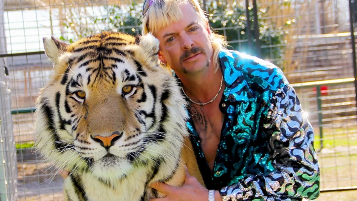 Joe Exotic: kim jest? Tygrysy, ogród zoologiczny, Carole Baskin