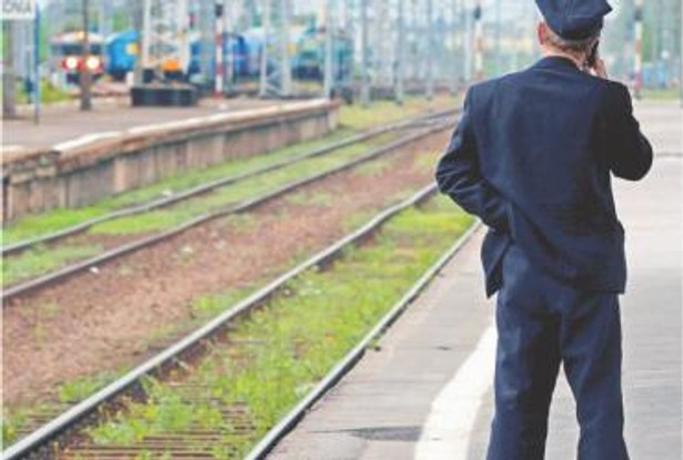 Długi PKP PR rosną. Istniała obawa, że 40 tysięcy kolejarzy nie dostanie wypłat z powodu utraty płynności finansowej spółki