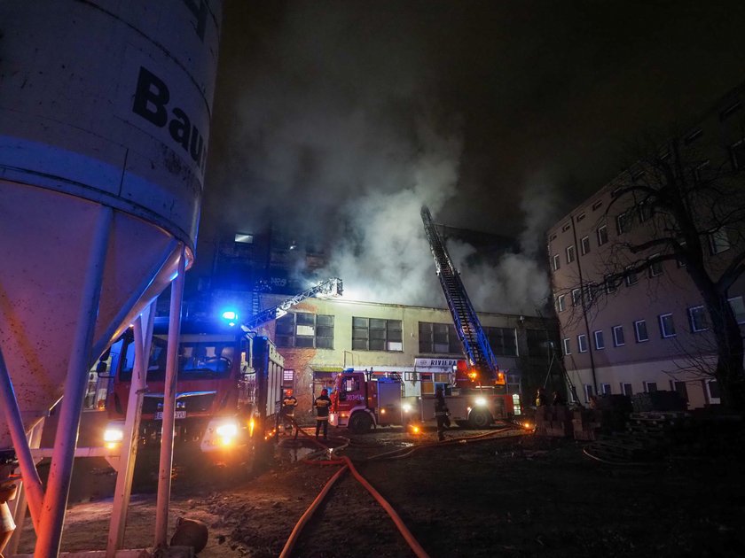 Pożar w dawnych zakładach maszyn 