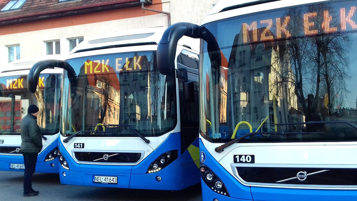 Na ulice Ełku wyruszyły trzy nowe hybrydowe autobusy komunikacji miejskiej. Pojazdy mają napęd elektryczno-spalinowy. Koszt jednego autobusu to 1,5 miliona złotych.