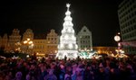 Pokazali to na świątecznym jarmarku. Rodzice zasłaniali dzieciom oczy