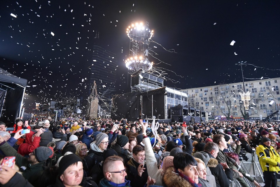 Sylwester w Warszawie na pl. Bankowym