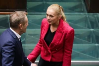 Nowacka po ciuchu wycofuje się z własnej reformy. Nauczyciele i rodzice rozgoryczeni