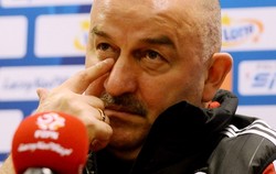 Puchar Polski: Rosyjski trener Legii złożył wszystkim życzenia z okazji 1 maja