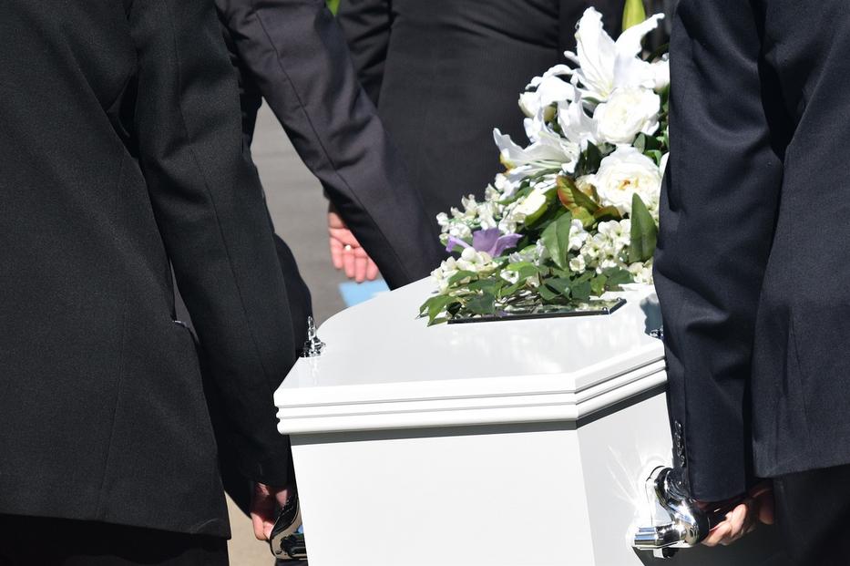 Már a temetést szervezték apjának a nő, amikor kiderült, hogy nem is halt meg / Illusztráció / Fotó: Pixabay