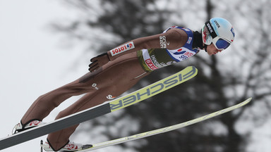 Skoki narciarskie w Innsbrucku: Kamil Stoch znowu wygrywa. Bolesny upadek Richarda Freitaga