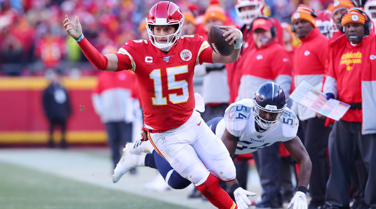 A Kansas City irányítója, Patrick Mahomes (15-ös) volt a Tennessee elleni mérkőzés főhőse /Fotó: Getty Images