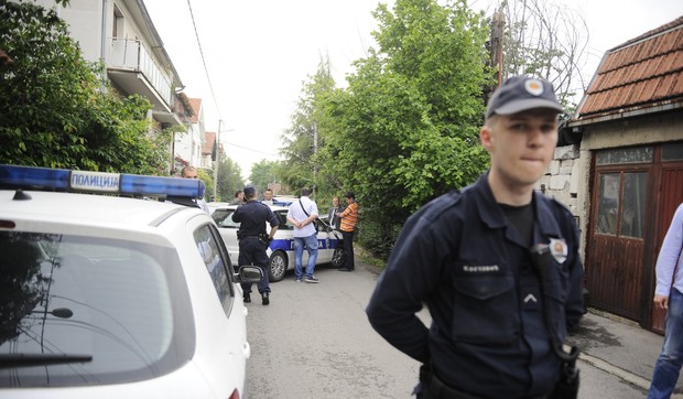 Policija obavlja uviđaj u Kozarčevoj ulici na Zvezdari