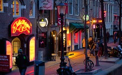 Amsterdam chce 'wyższej jakości turystów'