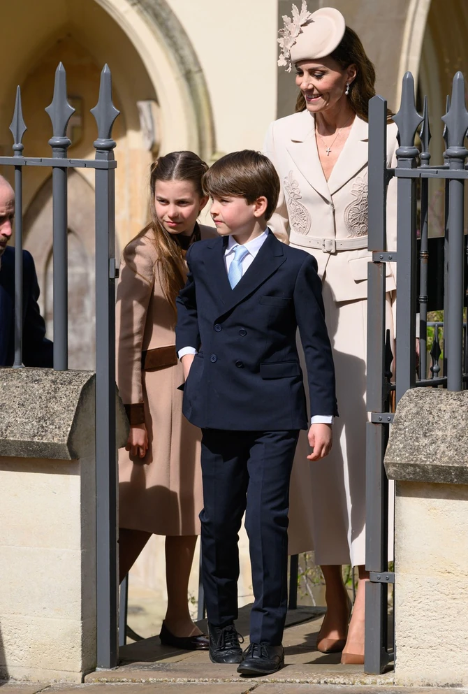 Britanska kraljevska porodica proslavila Uskrs