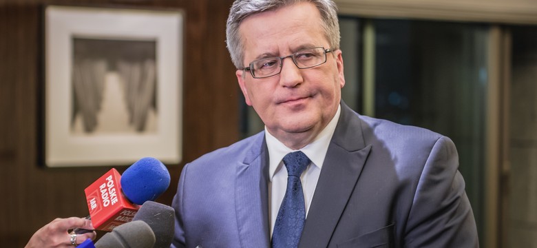 Tym chwali się Bronisław Komorowski. Były prezydent jest dumny "z dubletu do kaczorów"