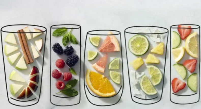How to prepare delicious water to boost daily hydration