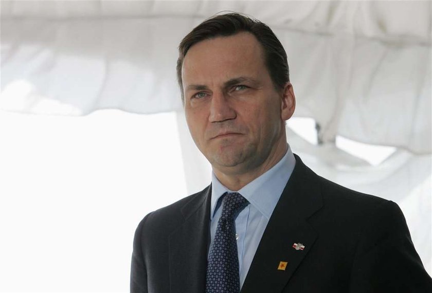 Sikorski połasił się na 500 zł