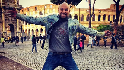 Kocsis Tibor imádja Rómát: ez nyűgözte le leginkább az olasz fővárosban az énekest