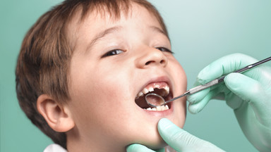 Kolejność wychodzenia zębów — co warto wiedzieć?