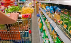 Polska sieć delikatesów na sprzedaż? 'Początkowo planowali sprzedać większościowe udziały, dziś myślą o wyjściu z interesu'