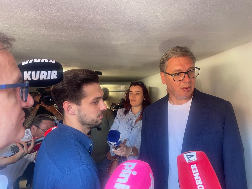 Vučić u vinariji Bora