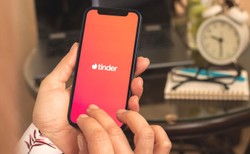 Stanowczy ruch właściciela Tindera w Rosji. "Jesteśmy zdecydowani, aby bronić praw człowieka"