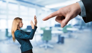 Ministerstwo pracuje nad zmianą definicji mobbingu. Ekspert: Jeśli chce ulżyć pracownikom, to nie powinno 'wynajdować koła na nowo'