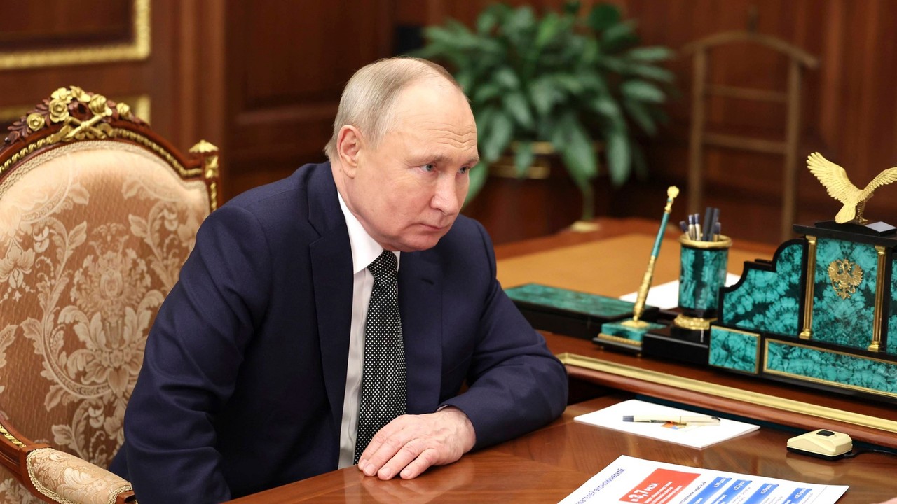 Niepokojące ruchy Putina. Odtwarza okręg wojskowy i gromadzi siły. Służby wywiadowcze biją na alarm