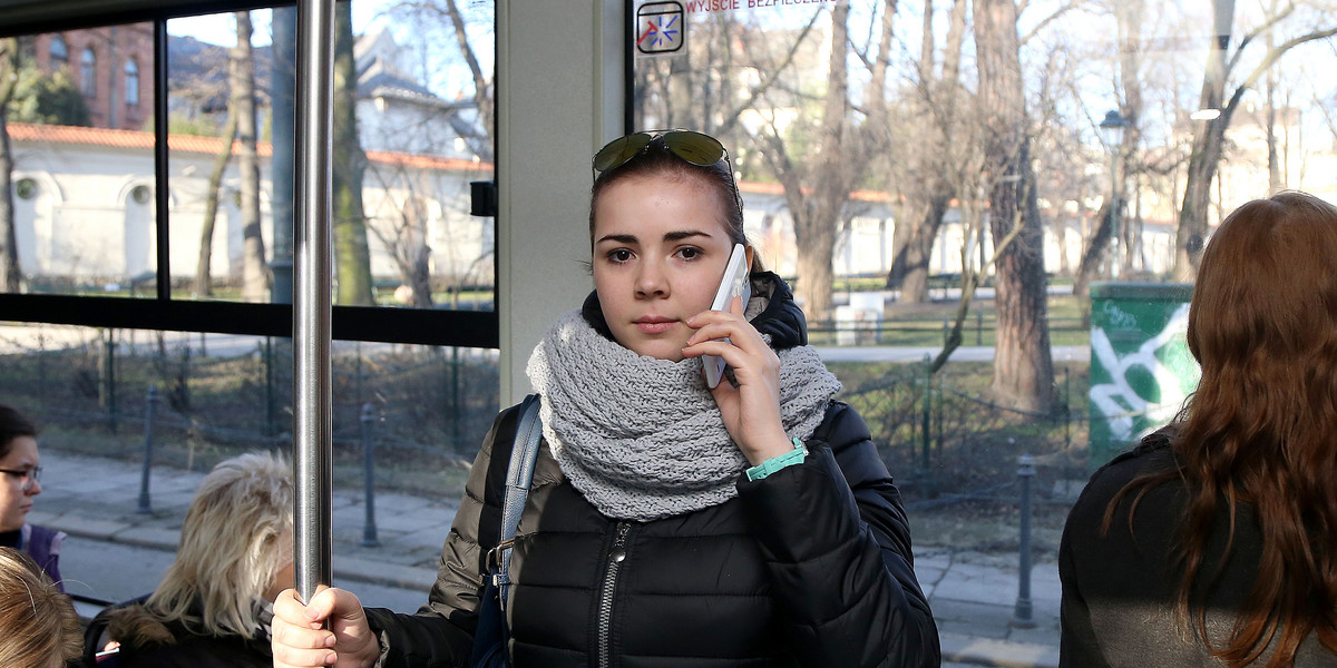 akcja telefon weźże gadaj ciszej