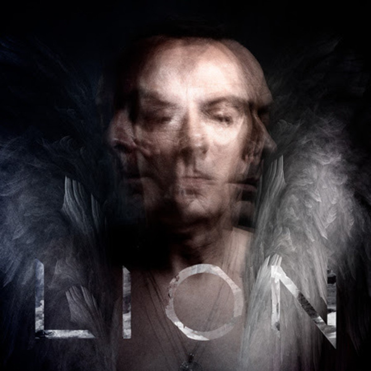 "Lion" - gotycki mrok