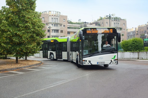 Solaris Urbino 18