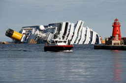 Czarna skrzynka statku Costa Concordia: Seria błędów kapitana i chaos statku