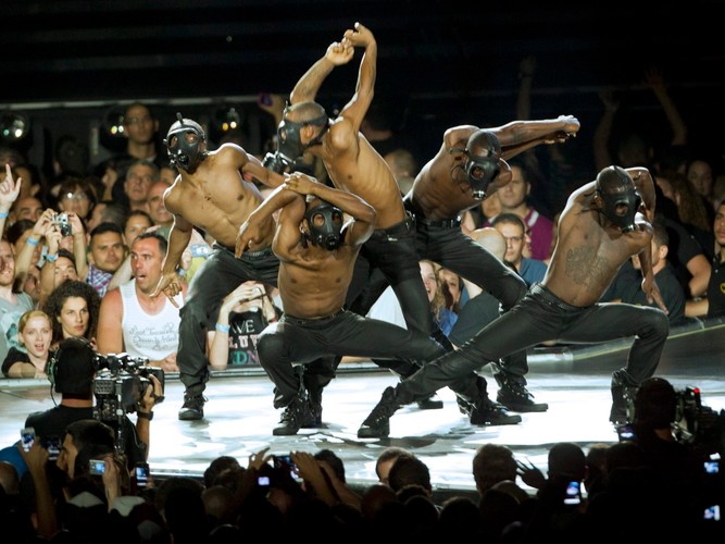 Madonna podczas koncertu w Abu Dhabi